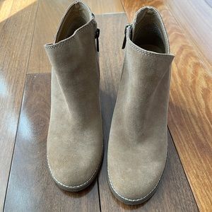 Lucky Brand suede booties!